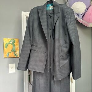 Le Suit Pant Suit